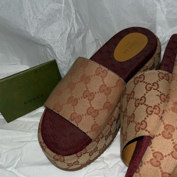 GUCCI GG Monogram Platform Slide Sandals - Picture 3 of 3